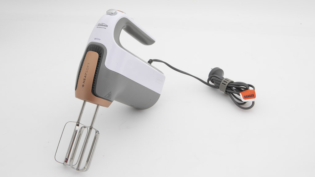 Sunbeam MixMaster hand mixer with HeatSoft technology
