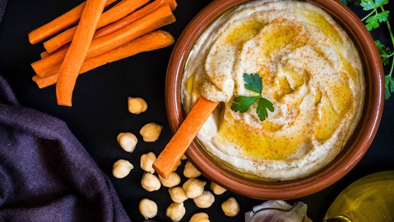 hummus_with_carrots_taste_test