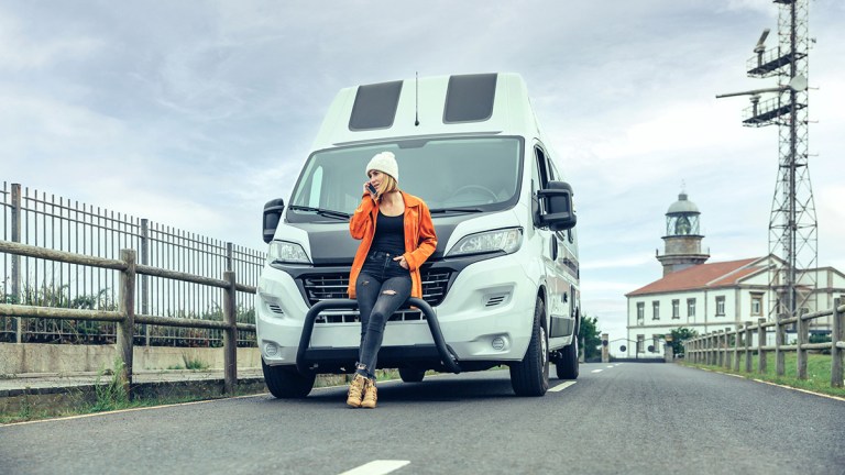 lead_caravan_broken_down