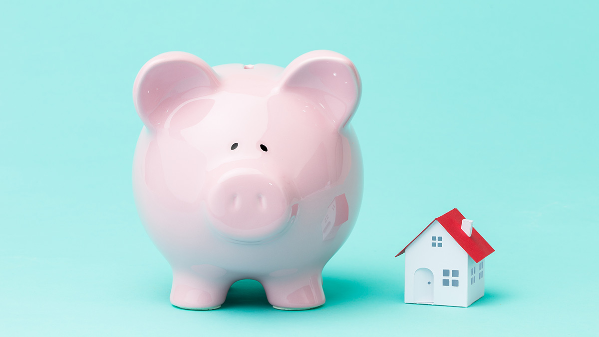 superannuation_piggybank_and_house